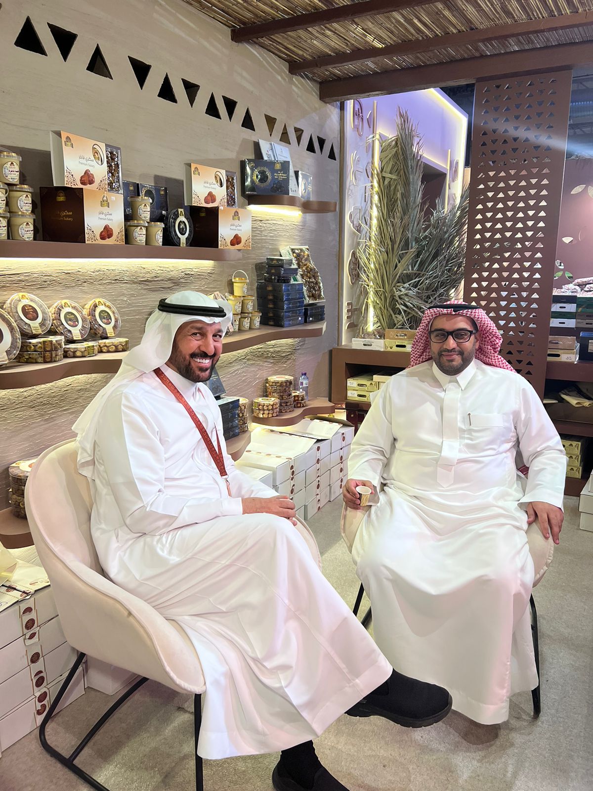 مشاركة مصنع نضيد الوشم في معرض عالم التمور 2024